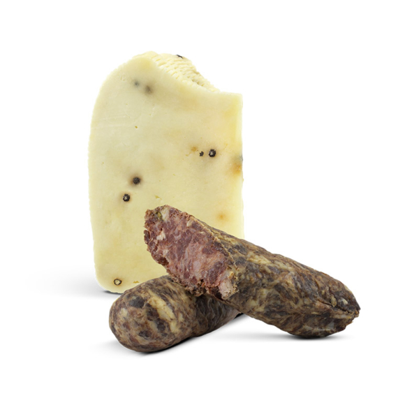 formaggio pecorino e salame siciliano