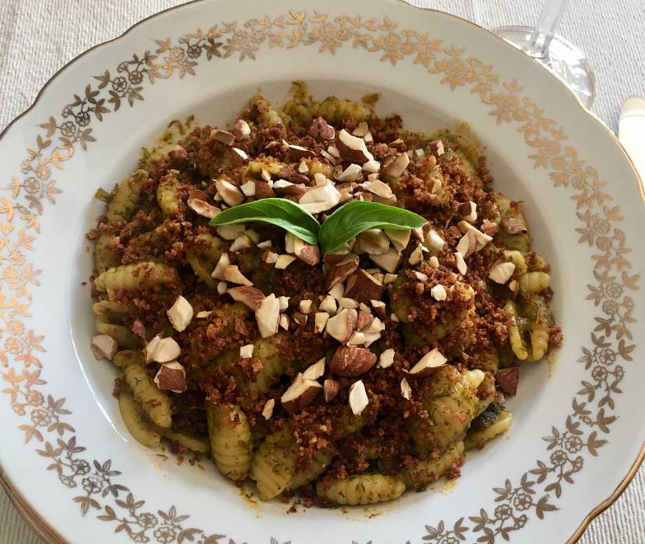 Ricetta pasta finocchietto e sarde con mandorle Almasicily